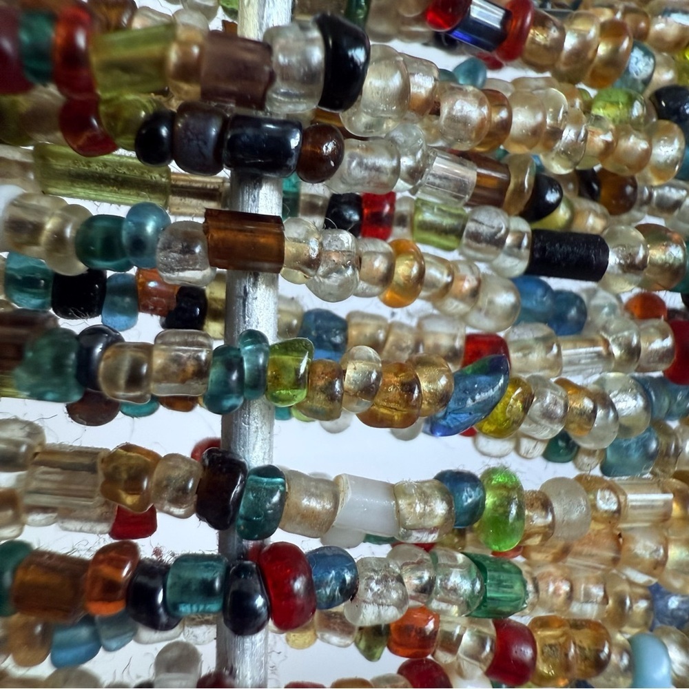 IHI Beaded Rectangular Basket with Handles - Picture 5 of 7
